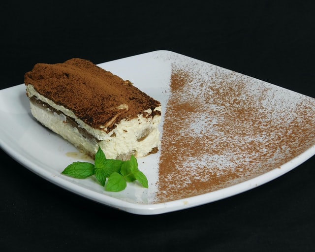 Tiramisu Cake sahathebaker