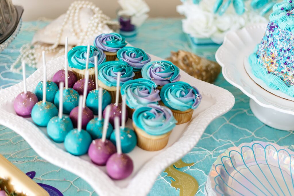 Cake Pops & Cup Cakes sahathebaker